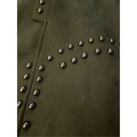 NWT Promesa Faux Suede Mini Skirt With Studs Olive Green Size M - Picture 7 of 10